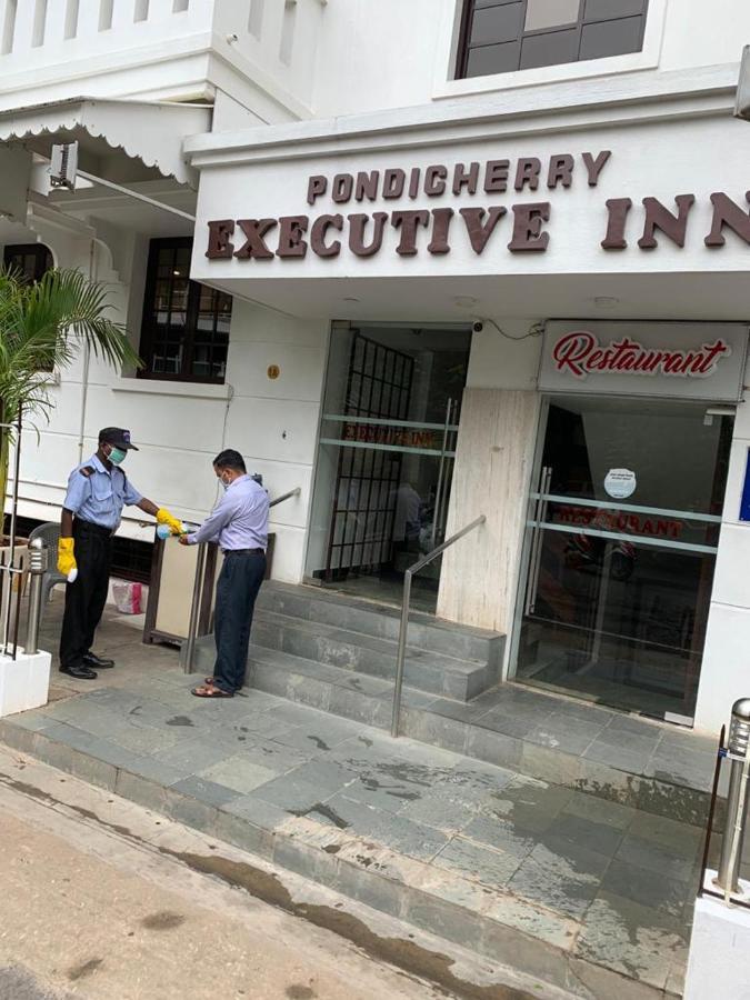 Pondicherry Executive Inn Extérieur photo