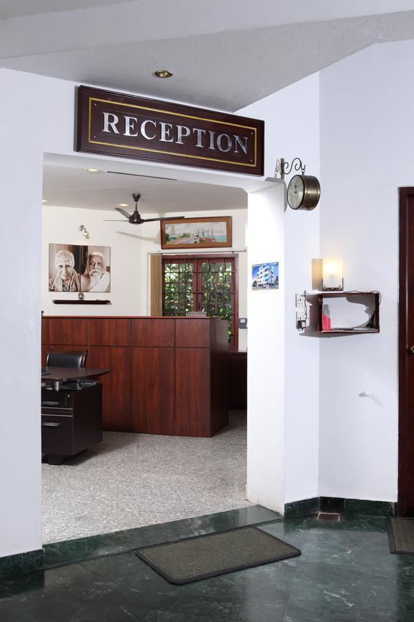 Pondicherry Executive Inn Extérieur photo