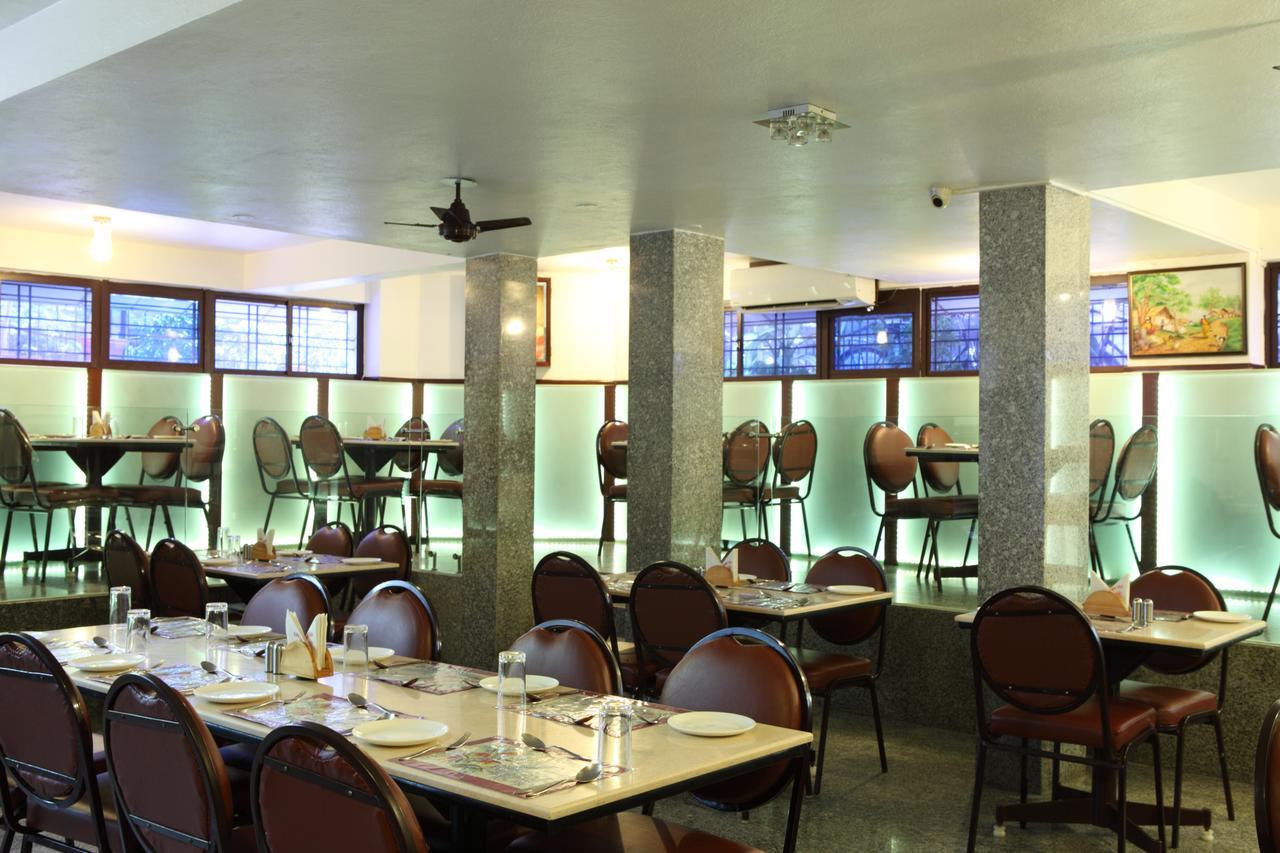 Pondicherry Executive Inn Extérieur photo