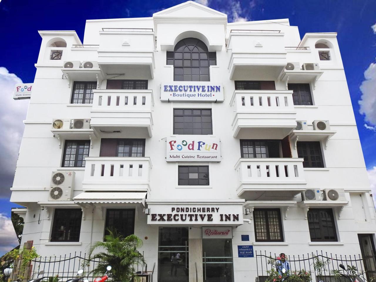 Pondicherry Executive Inn Extérieur photo